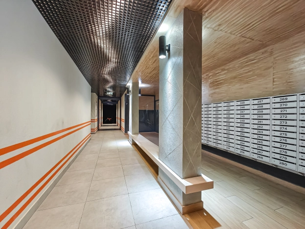 Купить квартиру в районе Октябрьский в Новосибирске. Вариант № 2030620, 33, площадь -  квм, цена 18290000 рублей