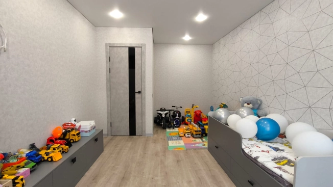 Купить двухкомнатную квартиру в Микрорайоне Водники в Вологде. Вариант № 5688, 8, площадь -  квм, цена 7650000 рублей