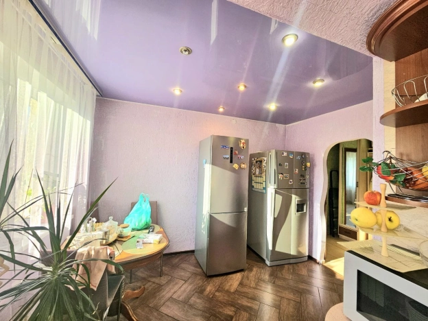 Купить трехкомнатную квартиру в Микрорайоне 29-й, Ангарск в Ангарске. Вариант № 48881, 9, площадь -  квм, цена 4899000 рублей