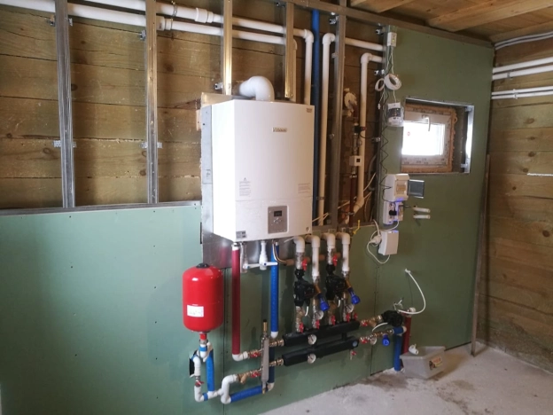 Купить дом на улице Колхозная в Алтайском крае. Вариант № 16155, 35, площадь -  квм, цена 32990000 рублей