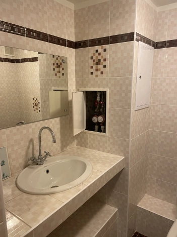 Купить коммерческую недвижимость свободного назначения в Сыктывкаре. Вариант № 3926, 7, площадь -  квм, цена 5830000 рублей