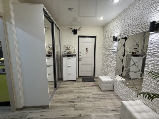 Купить двухкомнатную квартиру на вторичке в Видном. Вариант № 3746035, 13, площадь -  квм, цена 8000000 рублей