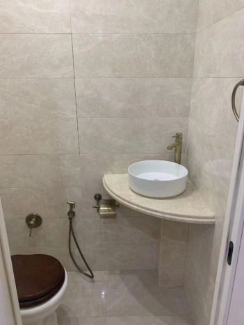 Купить квартиру в Москве. Вариант № 10442991, 11, площадь -  квм, цена 32990000 рублей