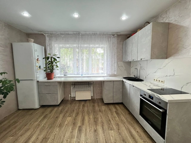 Купить дом на улице Косогорная в Иркутской области. Вариант № 47642, 4, площадь -  квм, цена 8400000 рублей