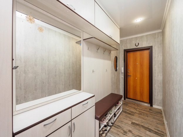 Купить квартиру в Омске. Вариант № 31943, 20, площадь -  квм, цена 7400000 рублей