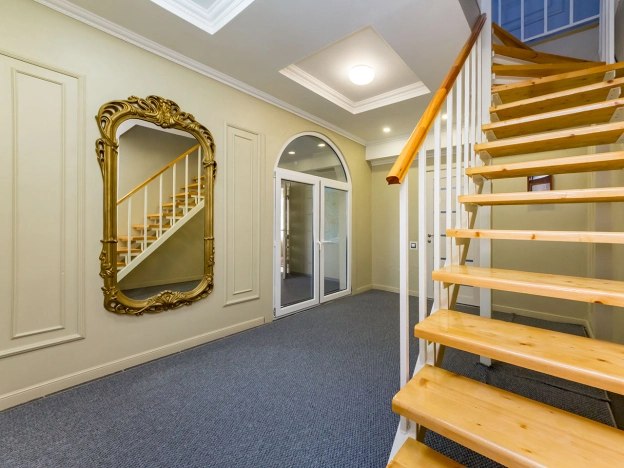 Купить дом в Калининграде. Вариант № 9401937, 7, площадь -  квм, цена 8990000 рублей