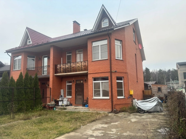 Купить дом в Москве. Вариант № 9223396, 0, площадь -  квм, цена 20000000 рублей