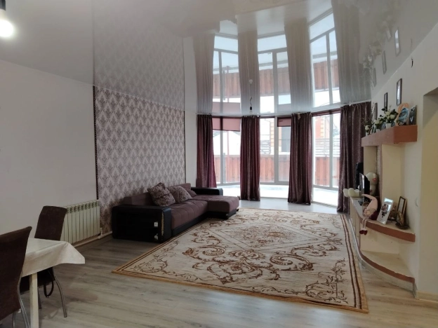 Купить дом в Новосибирске. Вариант № 10194042, 1, площадь -  квм, цена 10500000 рублей