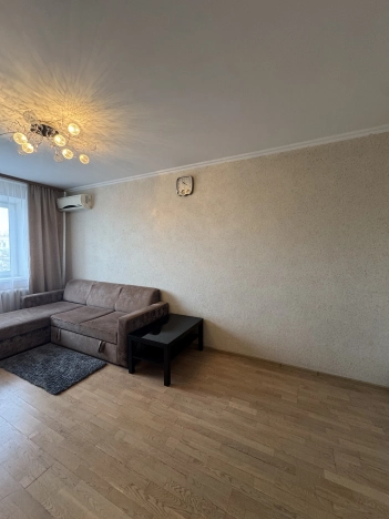 Купить квартиру на вторичке в Уфе. Вариант № 6232492, 5, площадь -  квм, цена 10290000 рублей