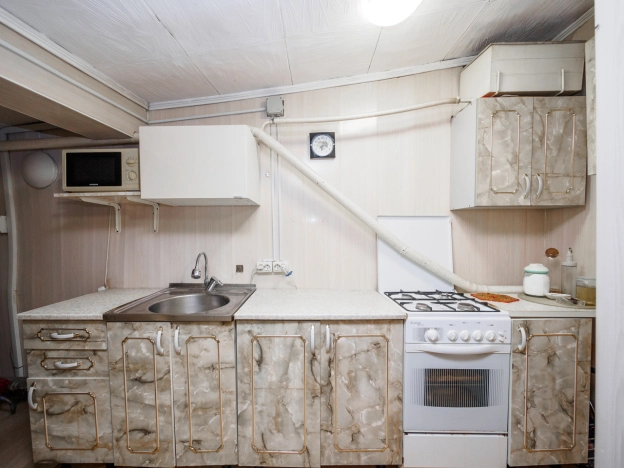 Купить дом в Микрорайоне Порт-Артур в Омске. Вариант № 3995680, 16, площадь -  квм, цена 3850000 рублей