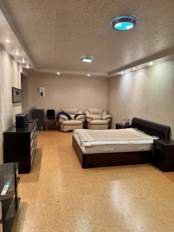 Купить квартиру в Ленинградской области. Вариант № 3965649, 14, площадь -  квм, цена 10800000 рублей