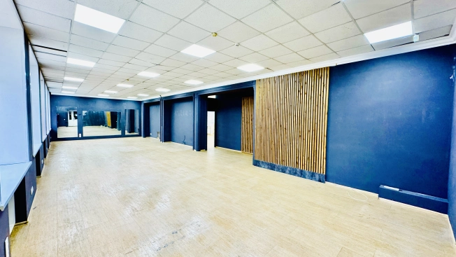 Снять коммерческую недвижимость в Новосибирске. Вариант № 5921726, 1, площадь - квм, цена 350000 рублей