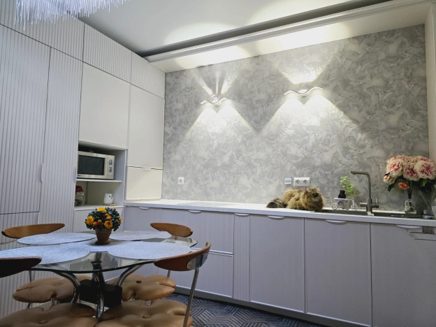 Купить трехкомнатную квартиру у метро Саларьево в Москве. Вариант № 20351, 1, площадь -  квм, цена 24000000 рублей