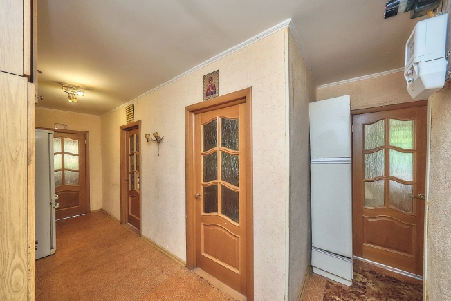 Купить четырехкомнатную квартиру в Рязани. Вариант № 11492, 10, площадь -  квм, цена 4600000 рублей