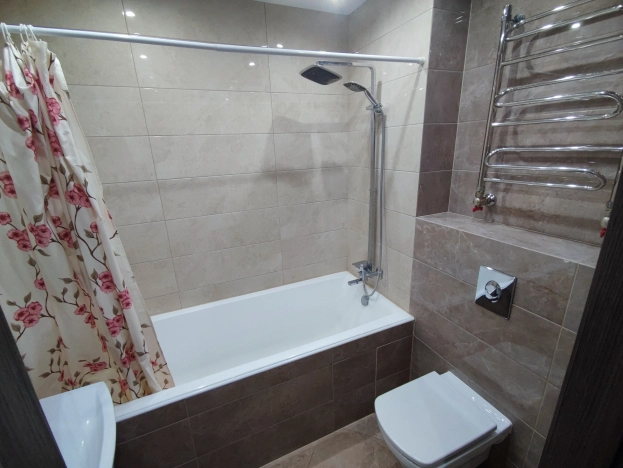 Купить трехкомнатную квартиру в районе Железнодорожный в Воронеже. Вариант № 42245, 32, площадь -  квм, цена 13500000 рублей