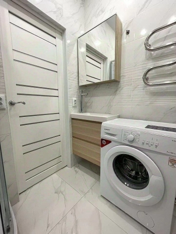 Купить однокомнатную квартиру в районе Октябрьский в Ростове-на-Дону. Вариант № 24274, 5, площадь -  квм, цена 7800000 рублей