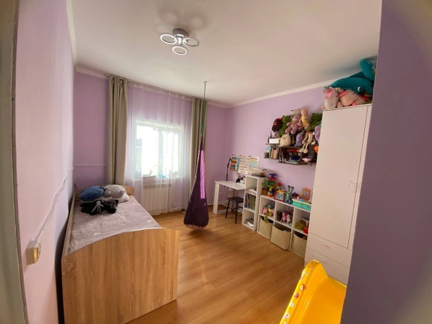 Купить дом в Иркутской области. Вариант № 9259647, 8, площадь -  квм, цена 5700000 рублей