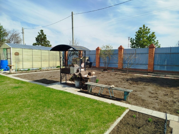 Купить дом в Омске. Вариант № 42670, 3, площадь -  квм, цена 13999999 рублей