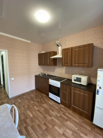 Купить однокомнатную квартиру в Омске. Вариант № 3267393, 1, площадь -  квм, цена 5680000 рублей