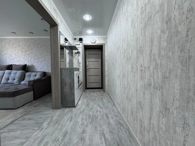 Купить двухкомнатную квартиру в Балакове. Вариант № 9805, 9, площадь -  квм, цена 4900000 рублей