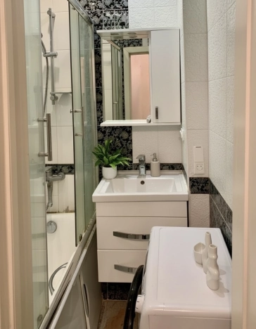 Купить однокомнатную квартиру на улице Новосибирская в Москве. Вариант № 10617130, 4, площадь -  квм, цена 12990000 рублей