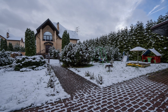 Купить дом в Москве. Вариант № 9148977, 38, площадь - квм, цена 75000000 рублей