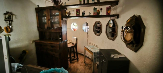 Купить коммерческую недвижимость в Элисте. Вариант № 17192, 4, площадь -  квм, цена 11000000 рублей