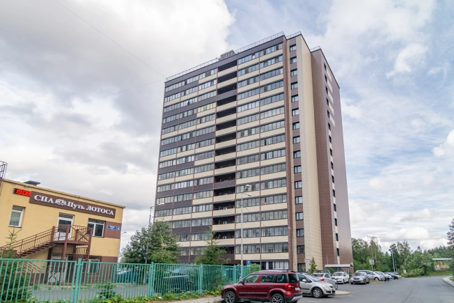 Купить трехкомнатную квартиру на улице проезд Алексея Афанасьева в Петрозаводске. Вариант № 2352842, 37, площадь -  квм, цена 8700000 рублей