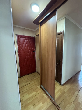 Купить двухкомнатную квартиру в Ярославской области. Вариант № 1376848, 8, площадь -  квм, цена 2500000 рублей