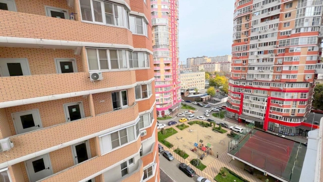 Купить квартиру в районе жилой  Восточный в Краснодаре. Вариант № 8368569, 8, площадь -  квм, цена 12500000 рублей