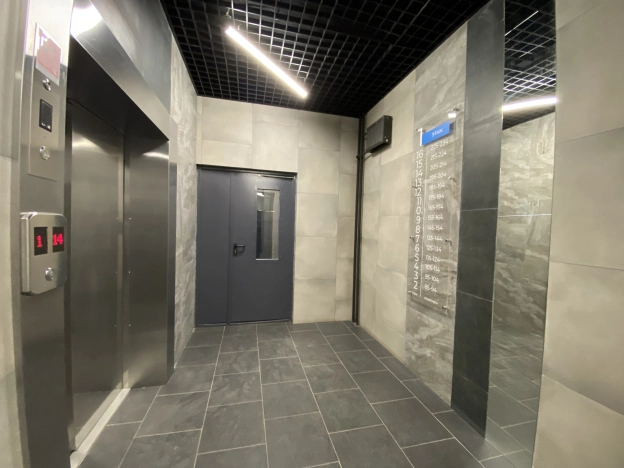 Купить Студию на вторичке в Воронеже. Вариант № 18990, 8, площадь -  квм, цена 2400000 рублей