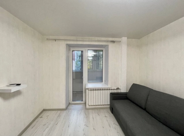 Купить квартиру на вторичке в районе Фрунзенский в Санкт-Петербурге. Вариант № 43517, 18, площадь -  квм, цена 13300000 рублей