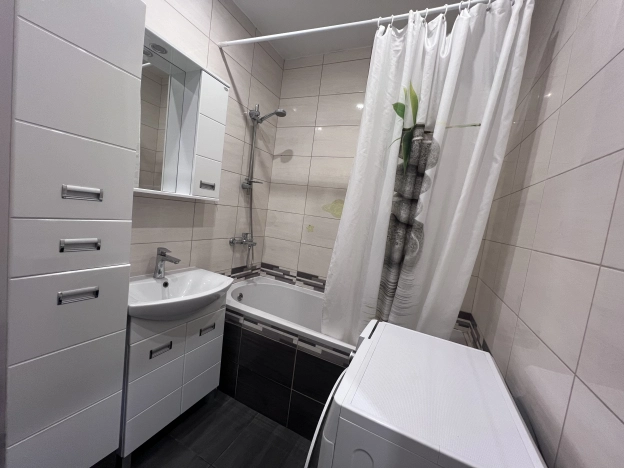 Купить квартиру на улице Красносельская в Калининграде. Вариант № 8592982, 12, площадь -  квм, цена 5400000 рублей