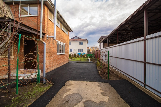 Купить дом на улице 1-й Становой проезд в Краснодаре. Вариант № 45616, 1, площадь -  квм, цена 11350000 рублей