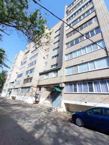 Купить двухкомнатную квартиру на вторичке в Микрорайоне 4-й, Элиста в Элисте. Вариант № 3845868, 0, площадь -  квм, цена 4600000 рублей