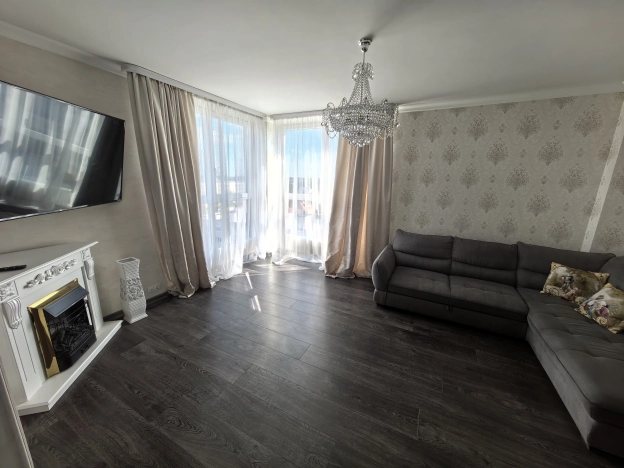 Снять квартиру в Калининграде. Вариант № 9489382, 10, площадь -  квм, цена 59000 рублей