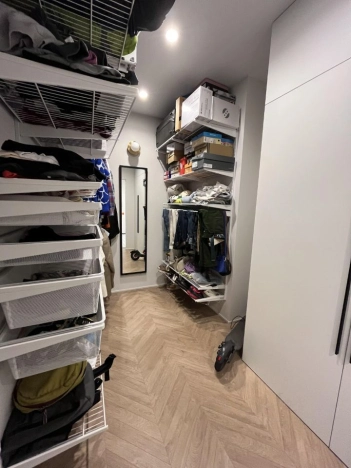 Купить квартиру в Москве. Вариант № 9367953, 12, площадь -  квм, цена 28400000 рублей