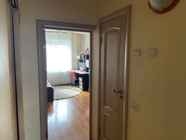 . Вариант № 50684, 4, площадь - 68 квм, цена 10000000 рублей