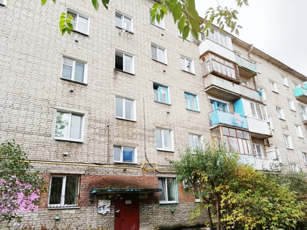 Купить трехкомнатную квартиру в Омске. Вариант № 6949690, 8, площадь -  квм, цена 4300000 рублей