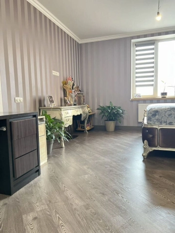 Купить квартиру в Москве. Вариант № 8041468, 8, площадь - квм, цена 49000000 рублей