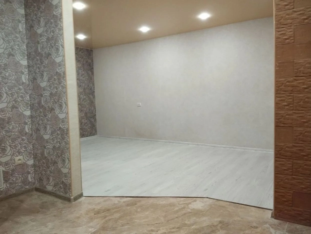 Купить квартиру в Керчи. Вариант № 10226773, 5, площадь -  квм, цена 3800000 рублей