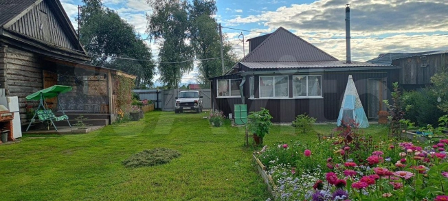 Купить дом на улице Набережная в Тюменской области. Вариант № 28221, 2, площадь -  квм, цена 4500000 рублей