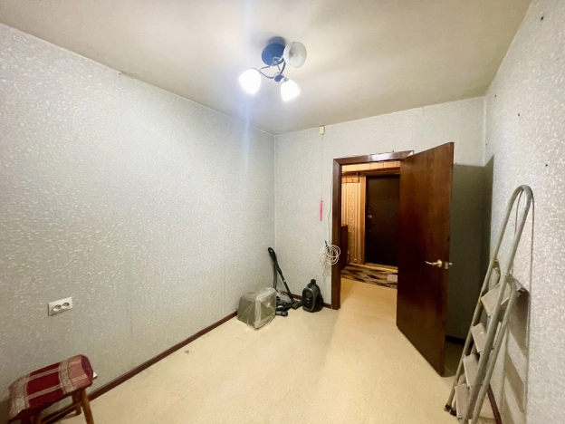 Купить двухкомнатную квартиру на улице Саларьевская в Москве. Вариант № 10178892, 3, площадь -  квм, цена 11500000 рублей