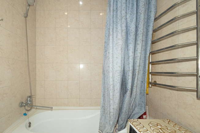 Купить квартиру на улице Плющихинская в Новосибирске. Вариант № 10689, 17, площадь -  квм, цена 5640000 рублей