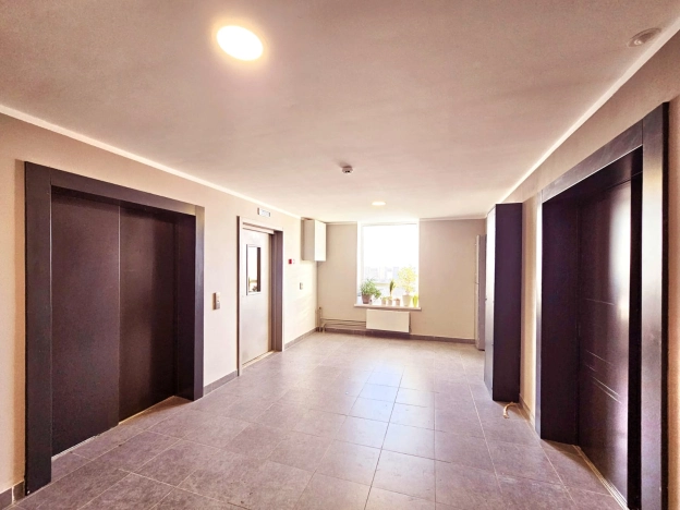 Купить квартиру в Москве. Вариант № 8328580, 9, площадь -  квм, цена 9999990 рублей