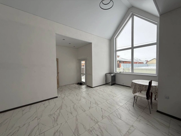 Купить дом в Омске. Вариант № 17541, 3, площадь -  квм, цена 8250000 рублей