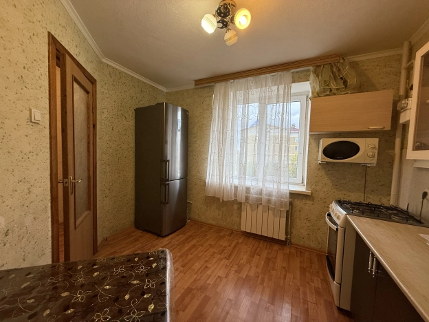 Купить однокомнатную квартиру в Микрорайоне 11-й в Белгороде. Вариант № 7610504, 1, площадь -  квм, цена 4300000 рублей