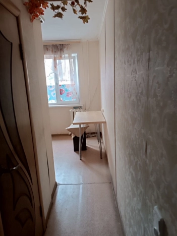 Купить однокомнатную квартиру на улице Садовая в Белгородской области. Вариант № 7802921, 3, площадь -  квм, цена 3100000 рублей