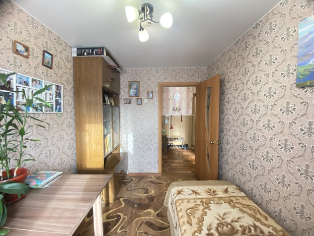 Купить трехкомнатную квартиру в Рязанской области. Вариант № 8905989, 9, площадь -  квм, цена 2250000 рублей