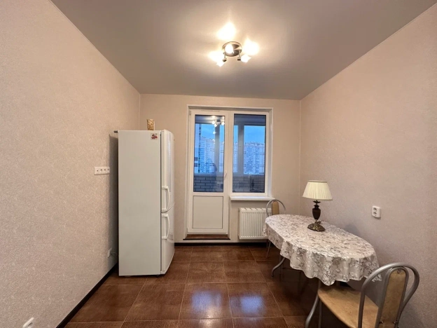 Купить однокомнатную квартиру у метро Садовая в Санкт-Петербурге. Вариант № 8218779, 3, площадь -  квм, цена 7390000 рублей